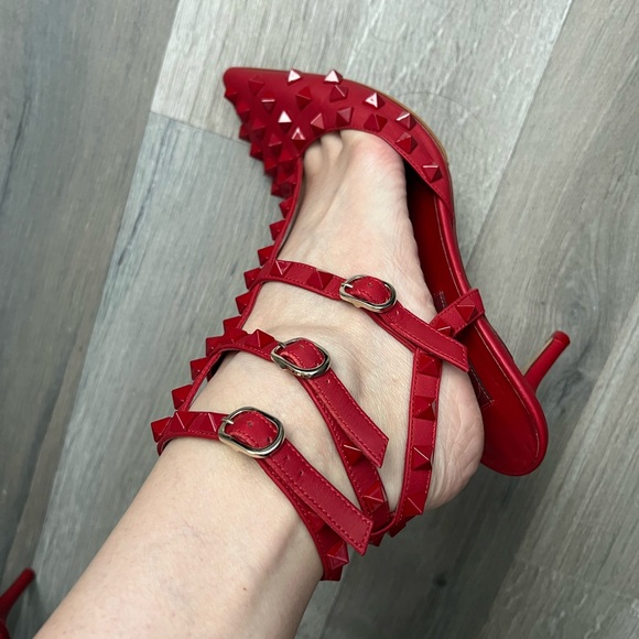 Valentino rogue rockstud slingback heels - Picture 2 of 8